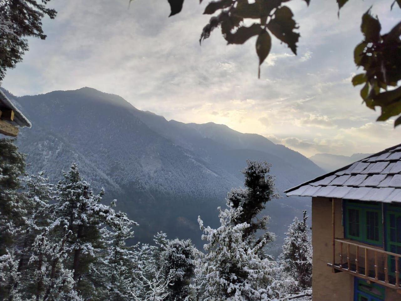 Appartamento Old Is Gold Mudhouse Lushal Jibhi Esterno foto